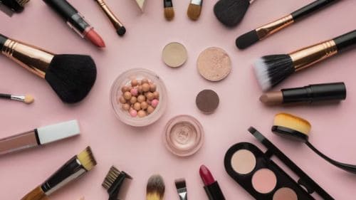 15 Tips Usaha Kosmetik, Estimasi Modal dan Strateginya